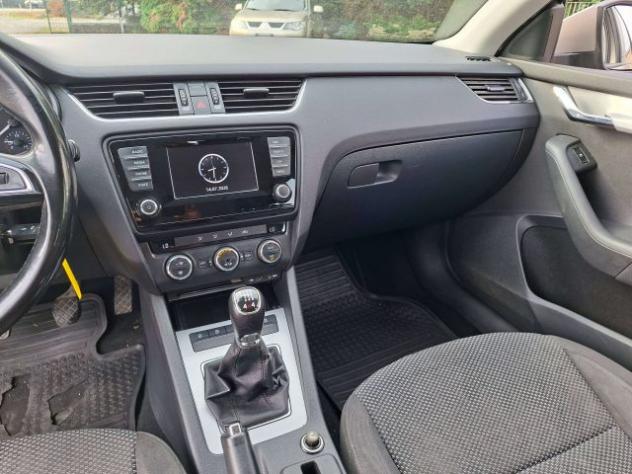 SKODA Octavia Wagon 1.6 tdi cr Ambition 105cv 4MOTION 4x4 UNIPRO rif. 23922144 - Foto 9