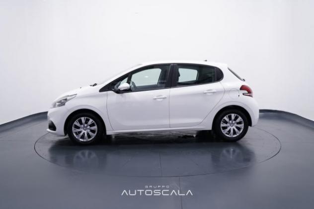 PEUGEOT 208 1.2 PureTech 82cv 5 porte Business rif. 23491010 - Foto 3