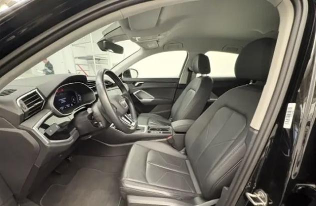 AUDI Q3 SPB 35 TDI quattro S tronic S line edition rif. 23924600 - Foto 9
