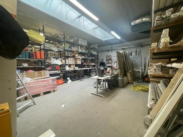Capannone artigianale in vendita a Massa 656 mq Rif: 1143403
