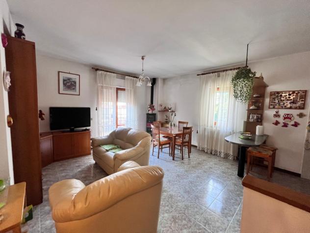 APPARTAMENTO di 5 vani e di 86 mq (ACQUAPENDENTE) rif. ACQUAPENDENTE 100 - Foto 4