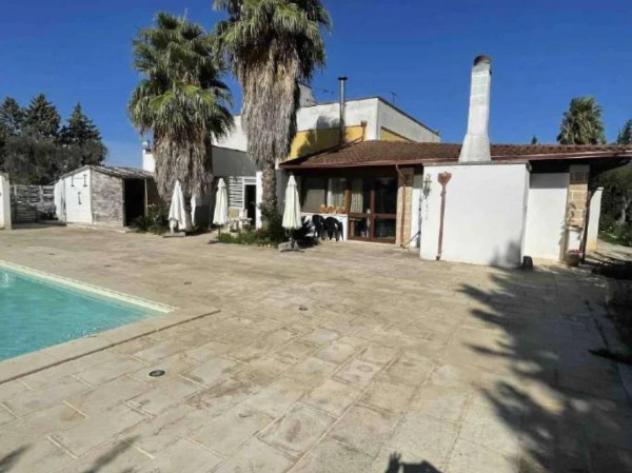 Immobile in asta di 8724 m² con più di 5 locali in vendita a Campi Salentina - Foto 2