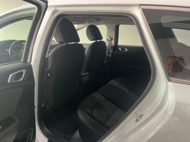 KIA Ceed 1.6 CRDi 115 CV DCT SW Business Class rif. 22460920 - Foto 9