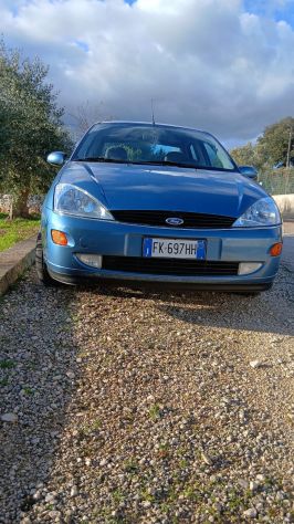 Ford focus 1.6 benzina del 1999 berlina