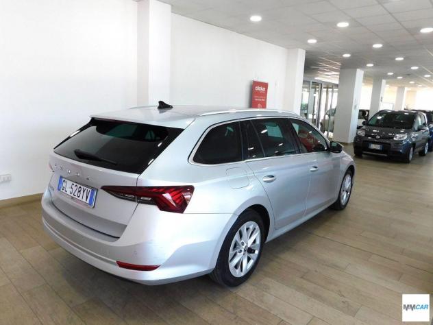 SKODA Octavia 2.0 TDI EVO SCR DSG Wagon Style - Foto 3
