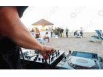 ESTATE 2027 DJ -SERATE SILENT DISCO FESTE IN SPIAGGIA E GESTIONE SHOW SERALI