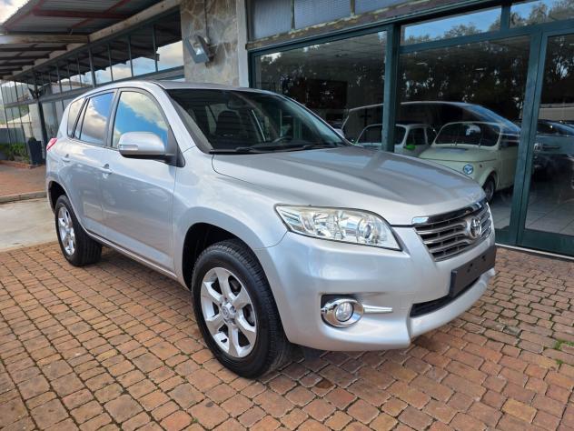 Toyota RAV4 Crossover 2.2 D-4D 150 CV Lounge 2wd - Foto 3