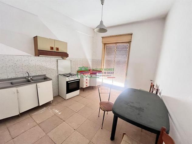 Rif: 2763 COMISO – INTERO STABILE CON DOPPIA OPPORTUNITÀ: ABITAZIONE E INVESTIMENTO! - Foto 12
