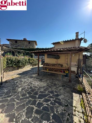 Rif. S2642 - Siena – Chianti Storico Rietine - Fienile indipendente - restaurato
