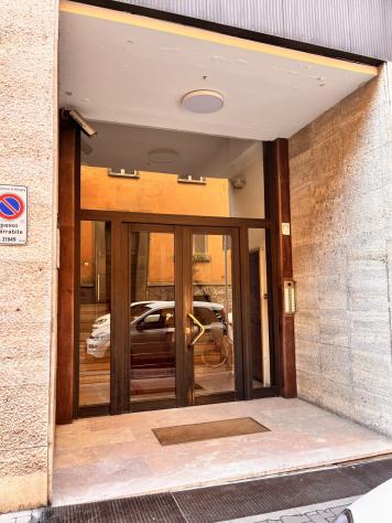 APPARTAMENTO di 5 vani e di 180 mq (BOLOGNA) rif. 10MRG_1 - Foto 2