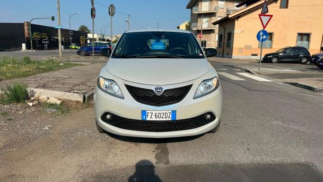 Lancia Ypsilon 1.2 69 CV 5 porte GPL Ecochic Gold - Foto 5