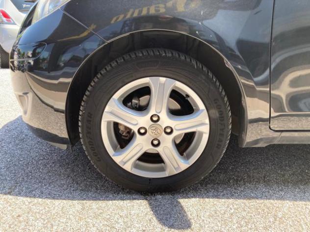 TOYOTA Yaris 1.3 5 porte Sol rif. 23836137 - Foto 7