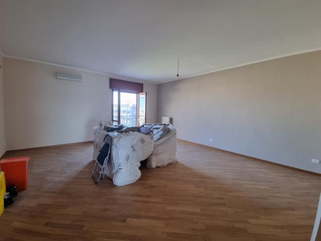 Affittasi appartamento semi arredato con garage a Lecce - Foto 10