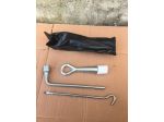 Chiave Ruote leva Crik e Occhiello traino Mitsubishi Outlander 4x4 2.0 DI-D 2010