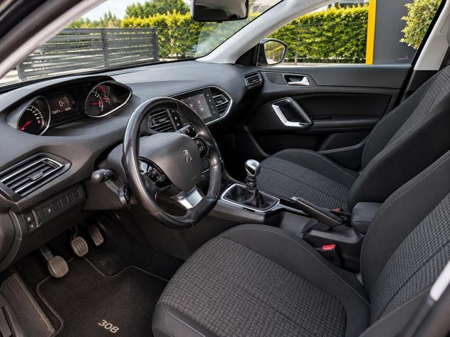 Peugeot 308 1.2 pt t Active s&s 110cv my18 - Foto 6