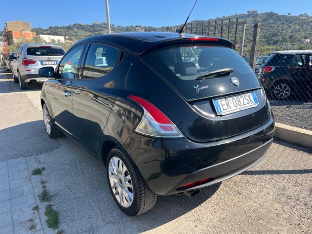 Lancia Ypsilon 1.2 69 CV 5 porte S&S Silver - Foto 4