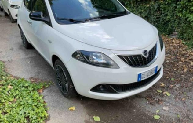 Lancia Ypsilon 1.0 FireFly 5 porte S&S Hybrid Gold - Foto 2