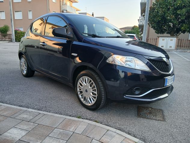 Lancia Ypsilon 1.2 Gold neopatentati finanziabile - Foto 2