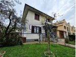 VILLA SINGOLA CON GIARDINO E BOX DOPPIO A TORTONA
