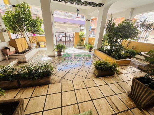Rif:2629 - Prestigiosa dimora su tre livelli con ampie metrature e terrazza panoramica, Vittoria - Foto 3