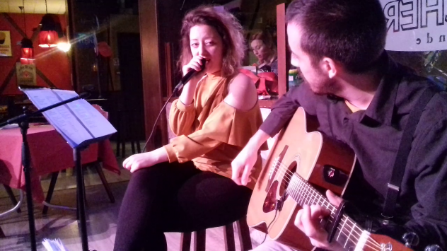 LEZIONI PRIVATE DI CANTO E CHITARRA - Foto 3