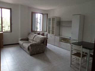 Valdilana bilocale ammobiliato con posto auto