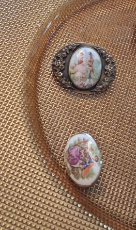 Mini collezione di N° 8 antiche spille in porcellana - Foto 2