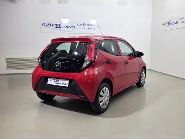 Toyota Aygo Aygo 5p 1.0 x-fun 72cv - Foto 4