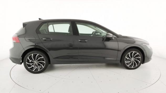 VOLKSWAGEN Golf 2.0 TDI 150 CV DSG SCR Life rif. 23990011 - Foto 8