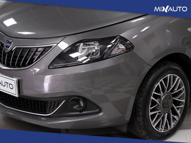 Lancia Ypsilon 1.0 Firefly Hybrid Gold Plus 70CV 5 Porte - Foto 9