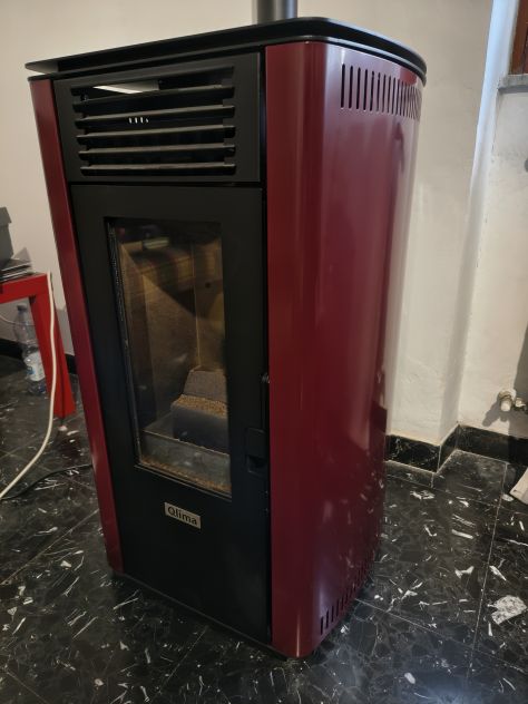 Stufa a pellet - marca Qlima - modello Fiorina S-Line - potenza termica 7,45 KW