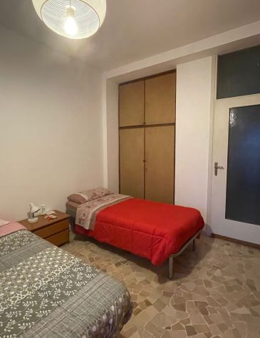 DUE POSTI LETTO IN APPARTAMENTO VICINO FERMATA M3 DERGANO PER STUDENTESSE - Foto 3
