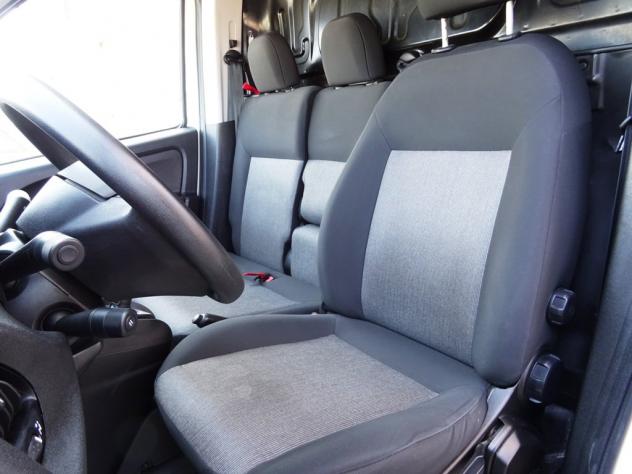 FIAT Doblò 1.6 MJT 105CV PL-TN Cargo Maxi Lamierato - Foto 7
