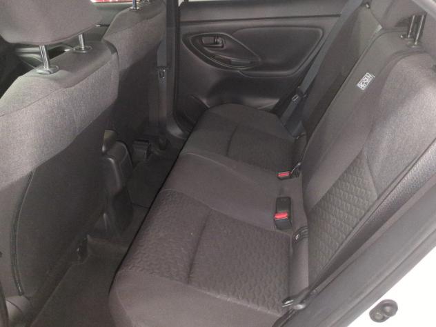 Toyota Yaris Cross 1.5H (116 CV) E-CVT Trend - Foto 10