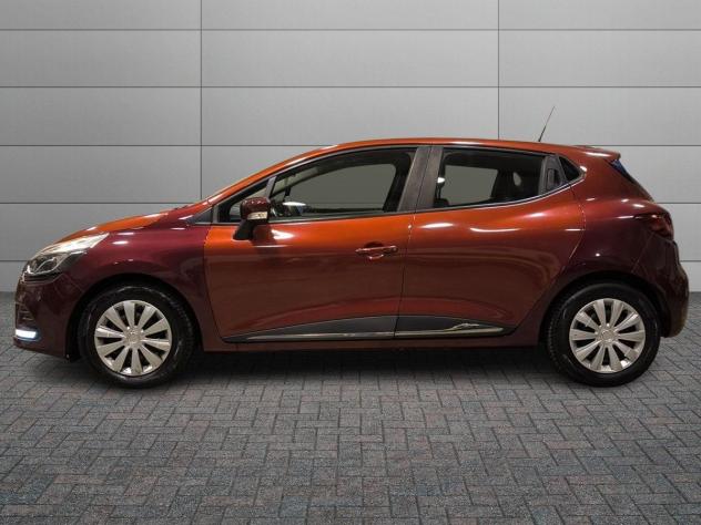 Renault Clio IV 2017 1.2 16v Life 75cv my18 - Foto 2