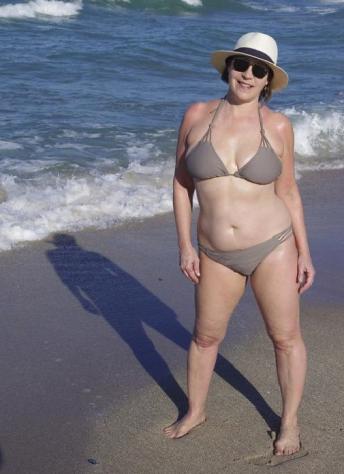 Ines_96: alta 159cm, 65kg, cerco uomo vicino Tel: