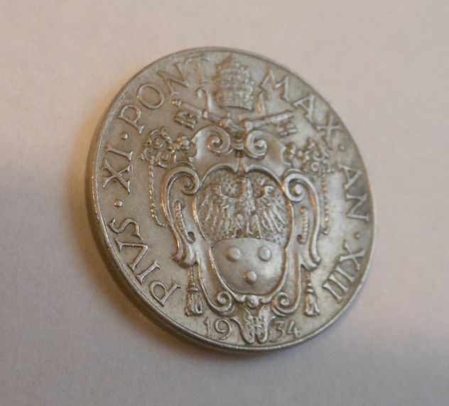 Vaticano, Pio XI (1929-1938): 2 lire 1934-XIII, SPL. - Foto 5