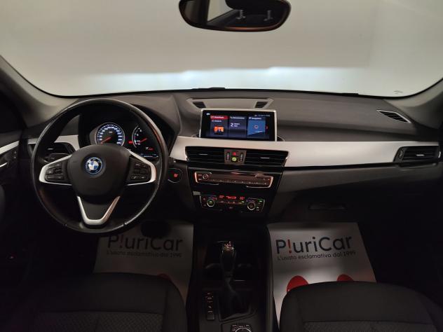 BMW X1 xdrive25e Bus.Adv auto CarPlay Sensori FariLED - Foto 3