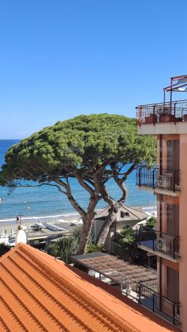 Alassio, luminoso trilocale con tutti i confort - Foto 3