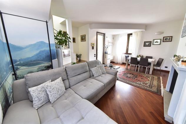 BERNAREGGIO - villa a schiera di testa con ampio giardino privato - Foto 8