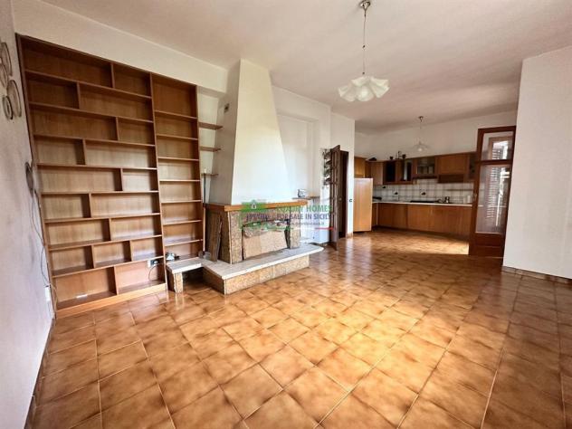Rif. 9872 - CASA SEMINDIPENDENTE A GIARRATANA - Foto 7
