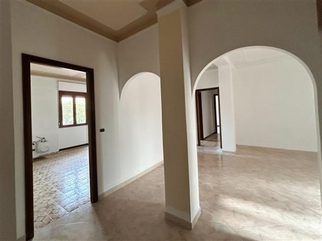 SASSARI -LUNA E SOLE -VIA MASTINO APPARTAMENTO LUMINOSO CON BOX - Foto 10