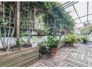 Appartamento di 130 m² con 5 locali in affitto a Milano