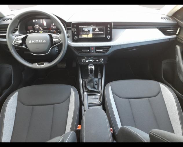 Škoda Kamiq 1.0 TSI 115 CV DSG Black Dots - Foto 10