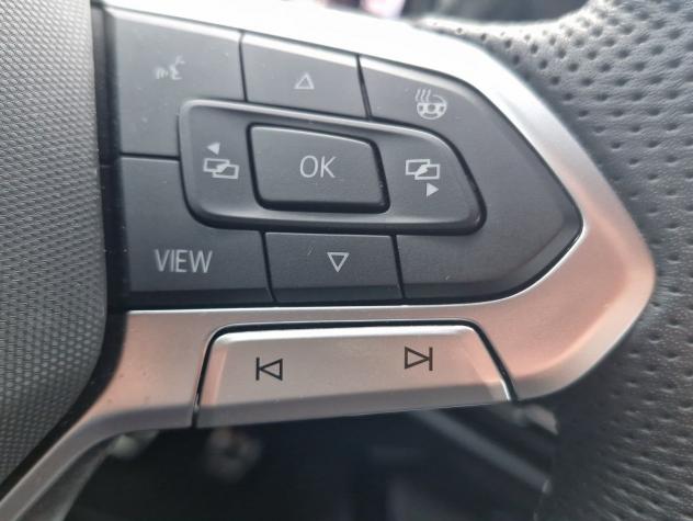 Volkswagen Golf Golf 1.5 etsi R-Line 150cv dsg Navi Full LED Camera Cockpit - Foto 6