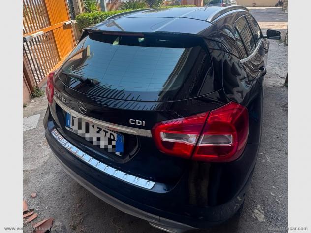 MERCEDES-BENZ GLA 200 d Sport - Foto 8