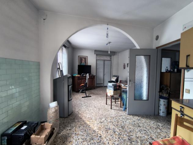 Appartamento centrale da ristrutturare. - Foto 9