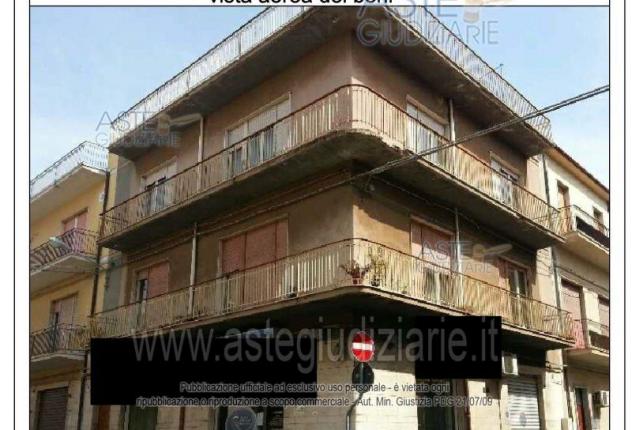 IMMOBILI-IMMOBILE RESIDENZIALE-Via Cacciatore delle Alpi sn