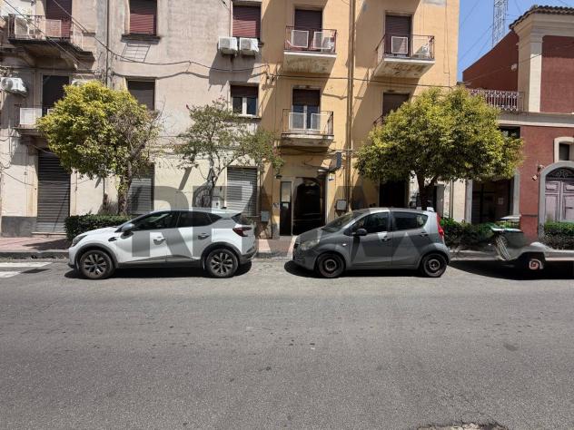 Locale Commerciale in affitto a Belpasso