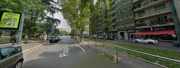 Ampio Trilocale Con Cantina e Cortile- Zona Solari - Foto 2